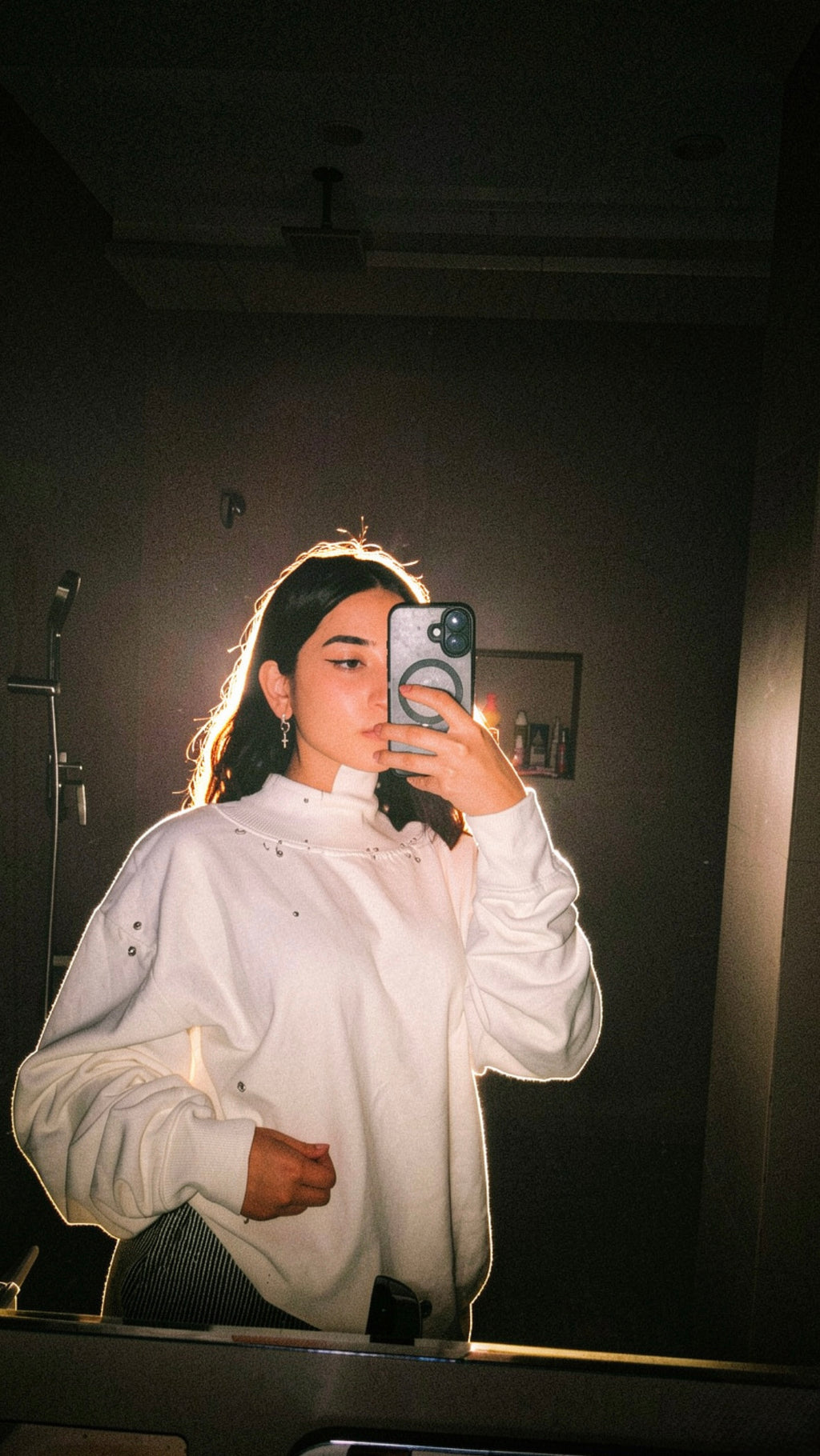 Snow Nail Sweatshirt Circe