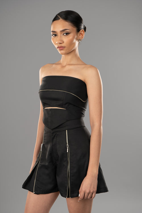 Cutout eyelet top