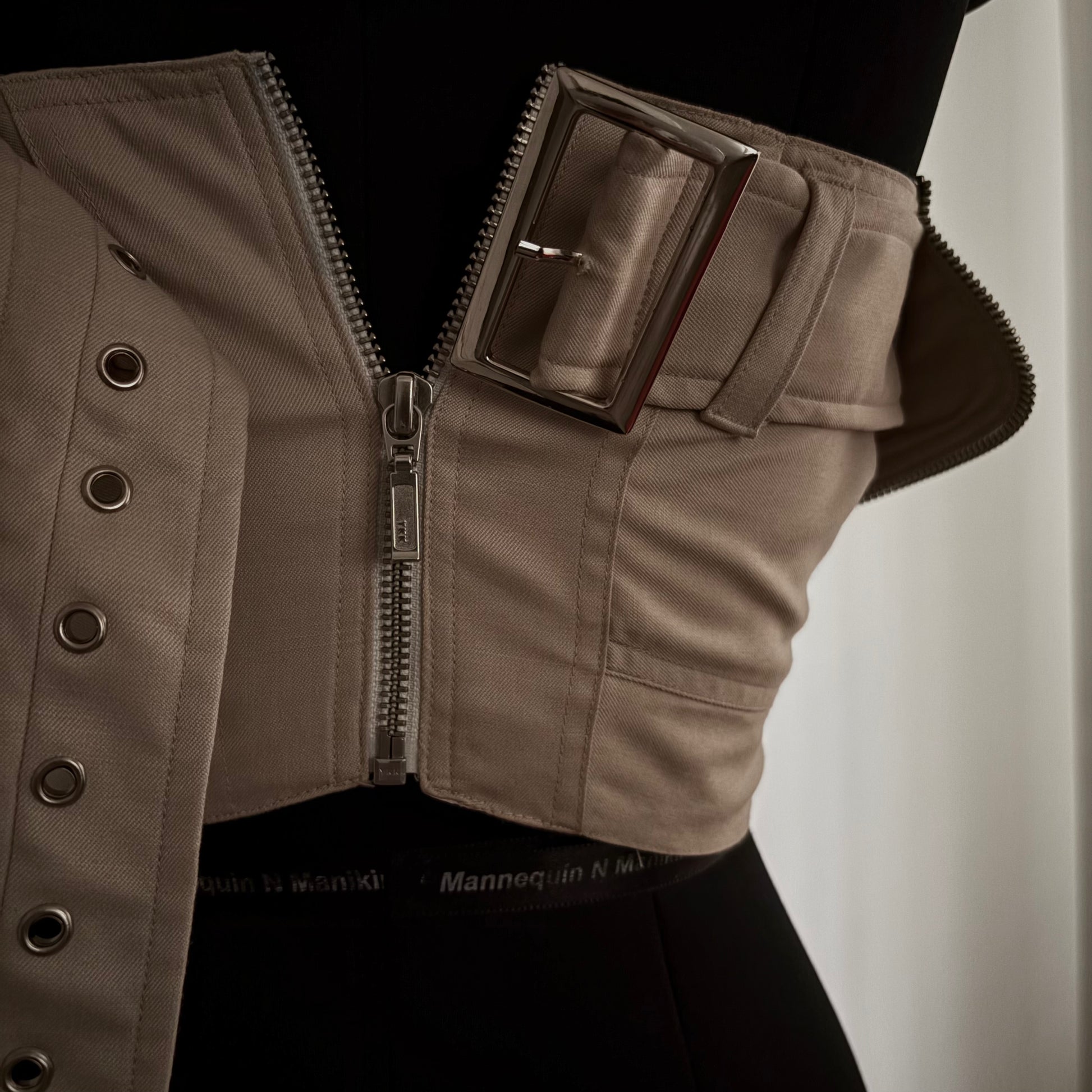 Cutout eyelet top
