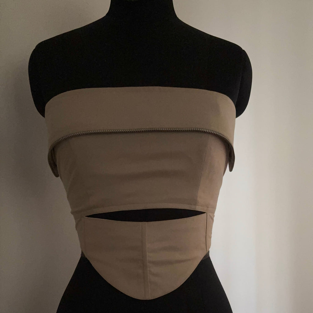 Cutout eyelet top