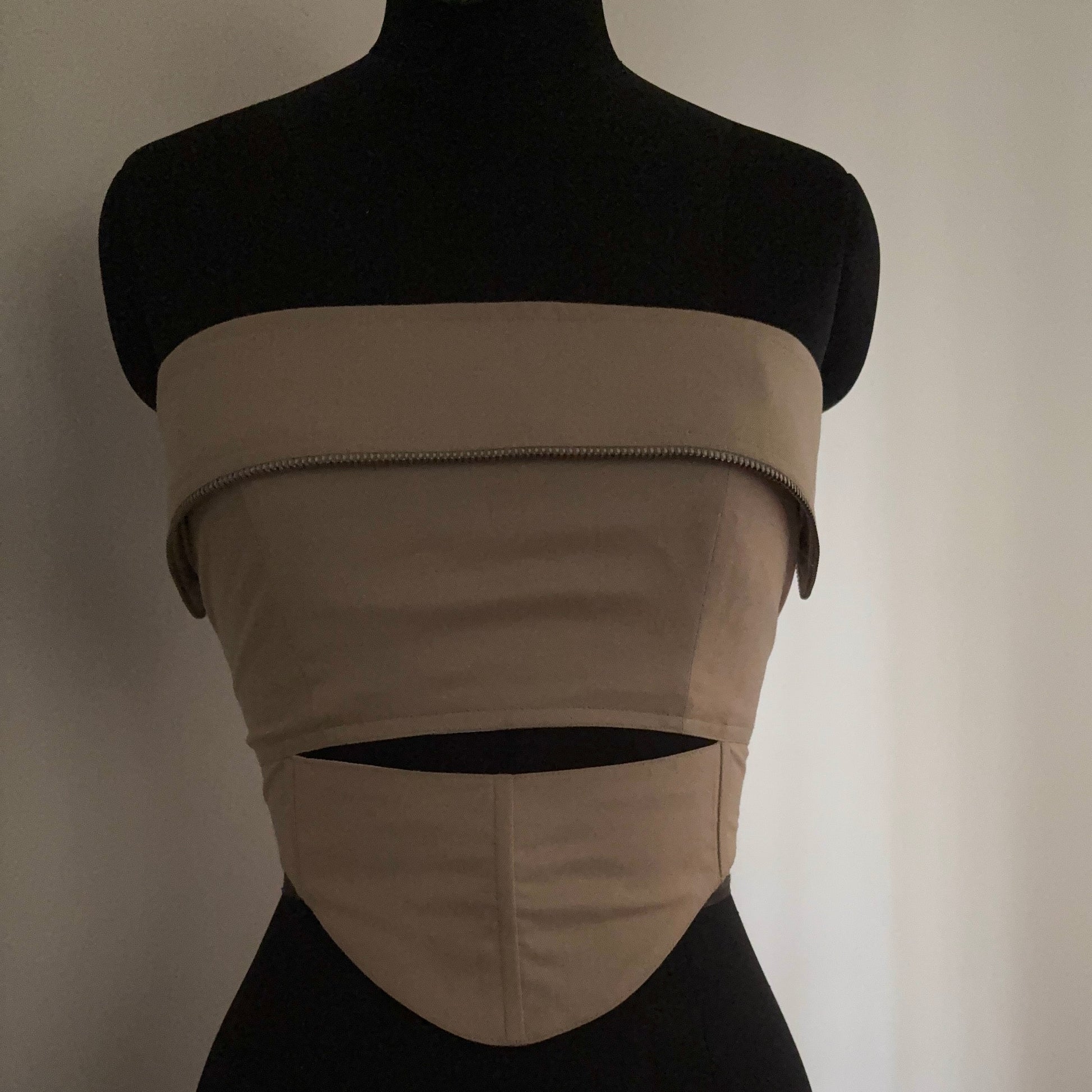 Cutout eyelet top